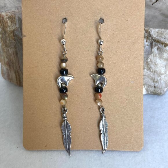 Sterling Silver 925 Mother Of Pearl & Onyx Beaded Bear Feather Dangle Earrings - Picture 1 of 13